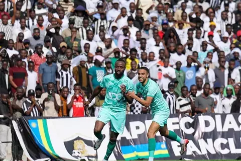 استبعاد إمام وثنائي بيراميدز.. الشيبي وماييلي ينافسان على أفضل لاعب في أفريقيا